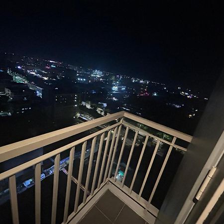 2Br Coast Residences Manila Kültér fotó