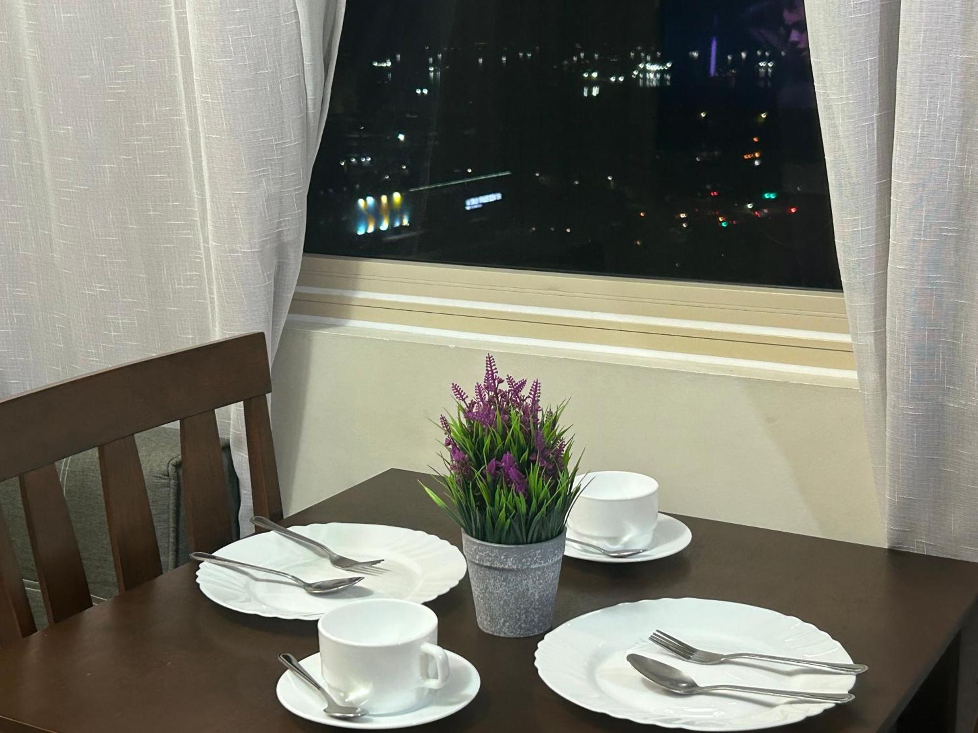 2Br Coast Residences Manila Kültér fotó